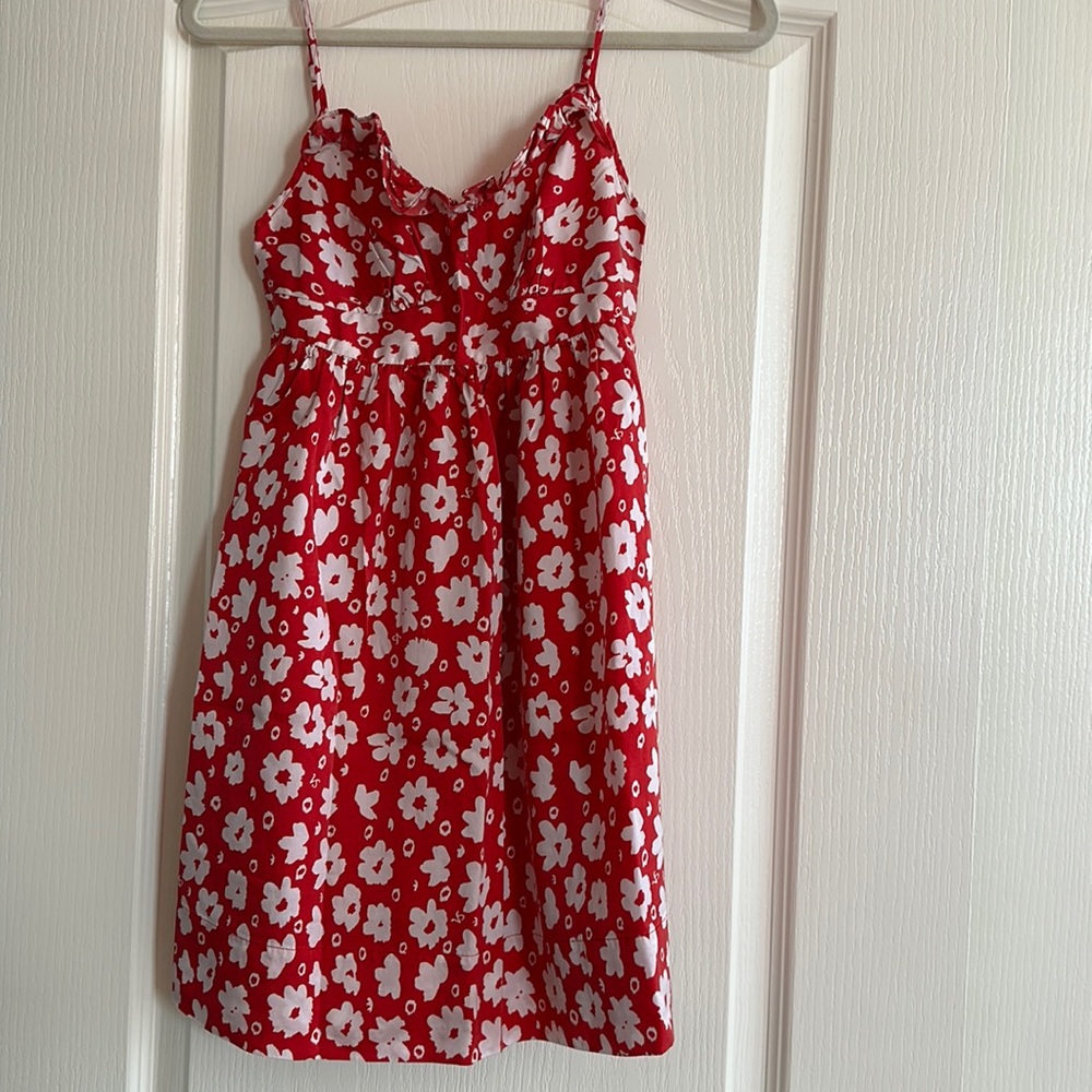 Pre-loved Victoria’s Secret ruffle sleepwear -XS